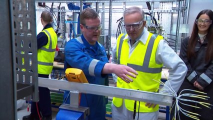 Prime Minister Anthony Albanese visits UK shipyards