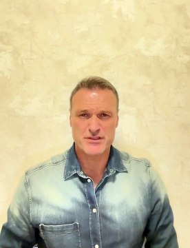Alpay Özalan'dan kasları beyninden fazla gelişmiş trol yanıtı