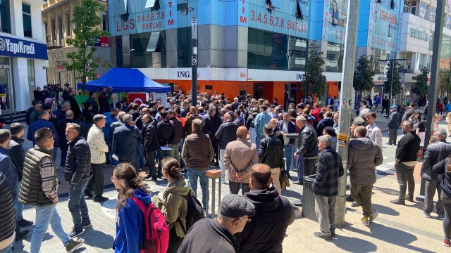 Trabzon’da HÜDA PAR yine stant açtı, olaylar çıktı