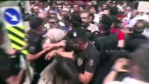 Eyleme müdahale eden polise tokat atan astsubaya hapis cezası