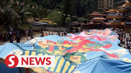 Wesak Day: Buddha sunning ceremony takes place in Tambun, first since Covid-19 pandemic