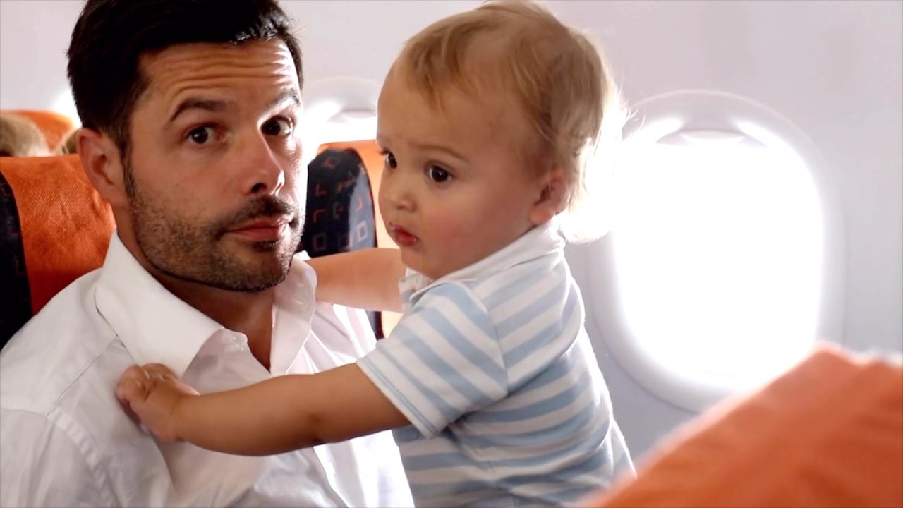 No-Mess Travel Activities to Keep Children Entertained