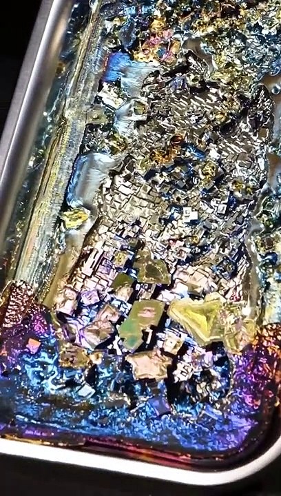 How to create unique crafts from old metal