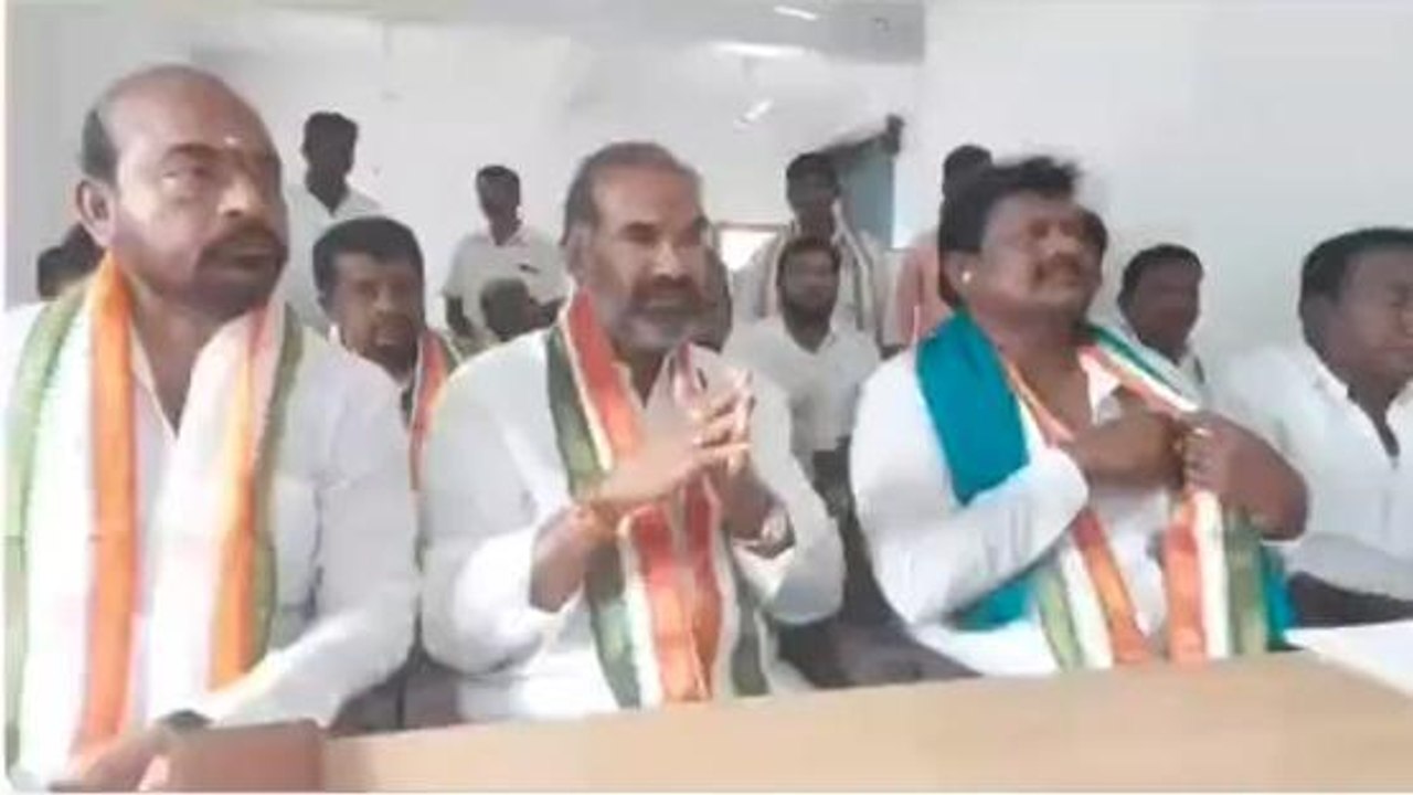 సిరిసిల్ల: బంగారు తెలంగాణ అని చెప్పి ప్రజలను మోసగించారు