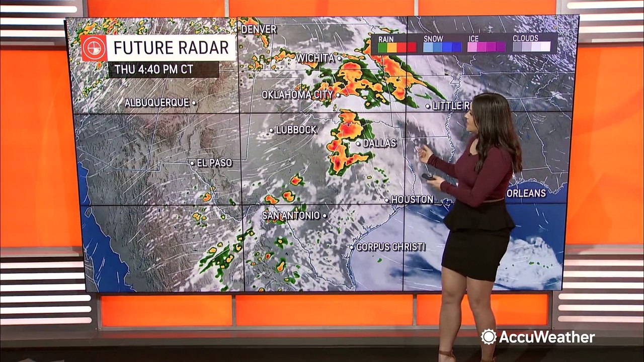 Severe thunderstorms to rumble throughout the weekend in central US