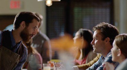 10 Annoying Things You’re Doing at a Bar, According to Bartenders