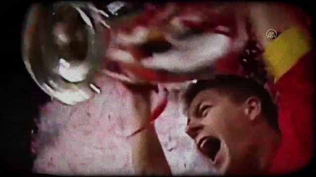 İSTANBUL - THY, yeni reklam filminde Steven Gerrard ve Cafu'yu bir araya getirdi