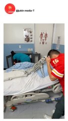 A funny video replacing itself with a very funny skeleton bone