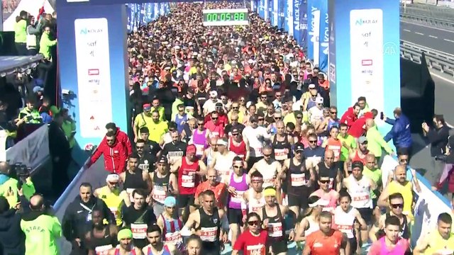 N Kolay 18. İstanbul Yarı Maratonu koşuldu