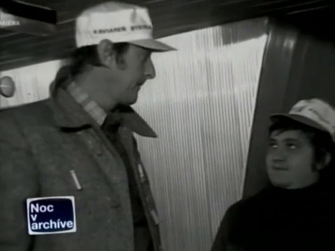 20-263024ncva22-1914-2444 [BA: Pohľadnica z mosta (SNP), 1974]