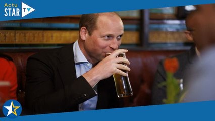 Kate Middleton : du métro au pub, elle fait une apparition remarquée dans un manteau vermillon éclat