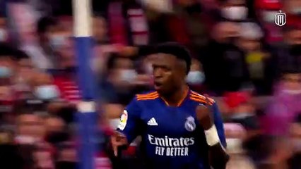 Modric showing his GREATNESS skills