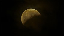 Chandra Grahan 2023 LIVE: चंद्रग्रहण 2023 Live Stream कहां दिखाई देगा | Boldsky