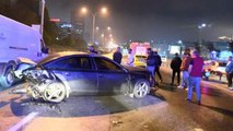 Kadıköy’de zincirleme kaza! 2 yaralı