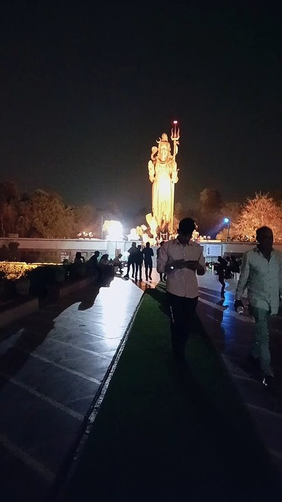 শিব মন্দির ঘুরতে গেলাম.