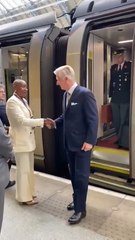 Le roi Philippe arrive à Londres pour le couronnement de Charles III