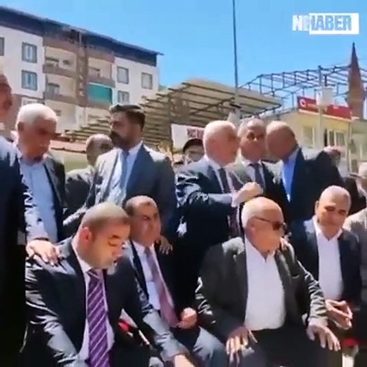 AKP Siirt Milletvekili adayı Mervan Gül, “MHP’ye giden her bir oy diğer partiye giden oydur. Diyorlar ki ‘Biz zaten ittifakız’ yok kardeşim kusura bakmayın.” dedi.