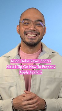 Jason Delos Reyes (@delosreyesjason), Gabbi Garcia’s makeup artist of 8 years, shares the best way to apply lip gloss. Want to learn more of his beauty secrets? Watch his Cosmo Beauty Class episode in the link in bio!