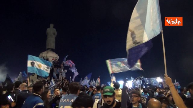 Scudetto Napoli, bandiere e festeggiamenti sul lungomare della citt?