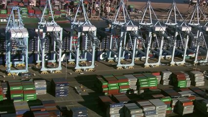 대미 수출, 20년 만에 역전?...1, 2위차 불과 3억 달러 / YTN