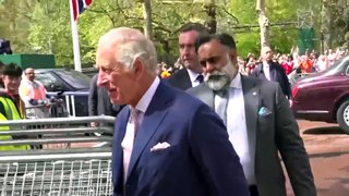 King Charles greets fans on The Mall ahead of Coronation