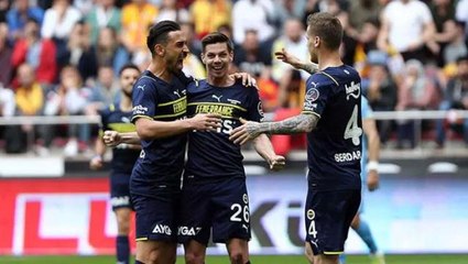Sivasspor maçında gördüğü kırmızı kartın cezası belli oldu! İrfancan Kahveci gelecek 2 maç cezalı