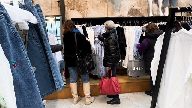 Shein Magasin Vetement Chinois Une Vente éphémère De Vêtements