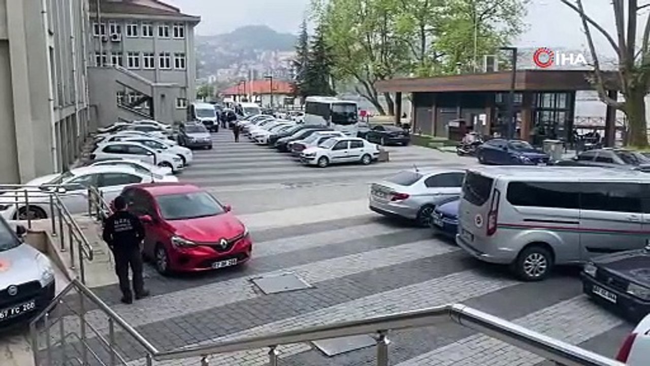 Yabancı uyruklu gence işkence eden çete üyesi 3 zanlı tutuklandı