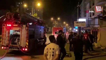 Mersin'de alev topuna dönen palmiye ağaçları vatandaşları korkuttu