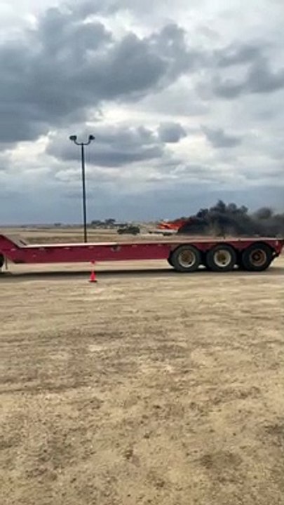 Man Tows Boat While It's on Fire