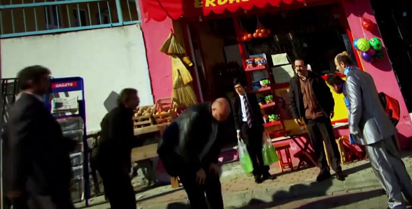 Leyla ile Mecnun S01 E04