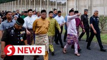 Speed up repairs on Sungai Buloh Prison quarters, says Anwar