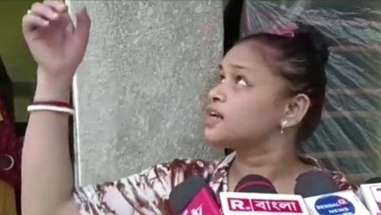 উঃ২৪পঃ ভয়ে সিঁটিয়ে তৃণমূলের এই মহিলা মেম্বার ! অঞ্চল সভাপতি কী করেছে দেখুন