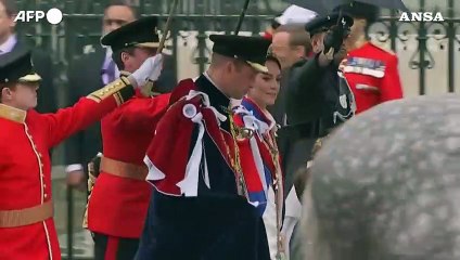 Incoronazione Carlo III, l'arrivo di William e Kate a Westminster