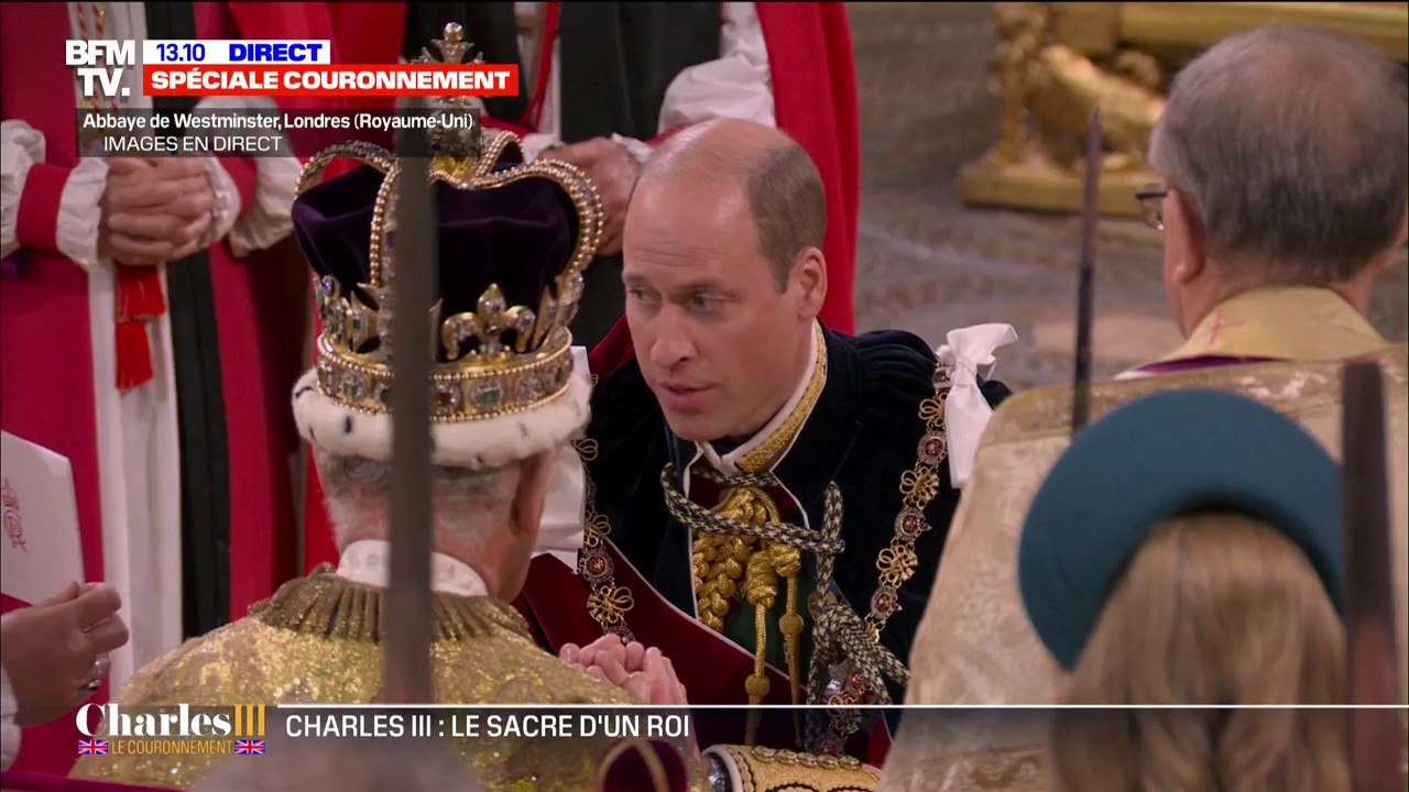 "Moi William, prince de Galles je vous promets ma loyauté", William prête allégeance à son père, le roi Charles III