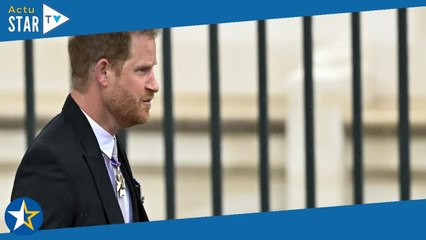 Couronnement de Charles III : le prince Harry loin derrière son frère William et Kate Middleton à la