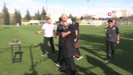 Ankaragücü'nden, ağlayan taraftarına doğum günü jesti