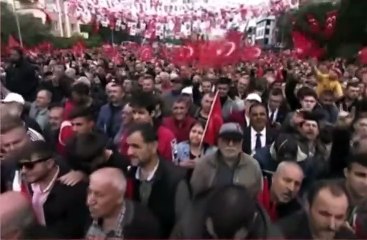 MHP lideri Devlet Bahçeli, Balıkesir'deki mitingde "iki keklik" türküsünü okudu