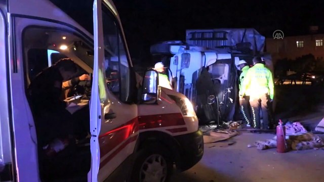 Hatay'da kontrolden çıkan kamyon, asker uğurlama konvoyuna daldı! 12 ölü, üçü ağır 31 yaralı