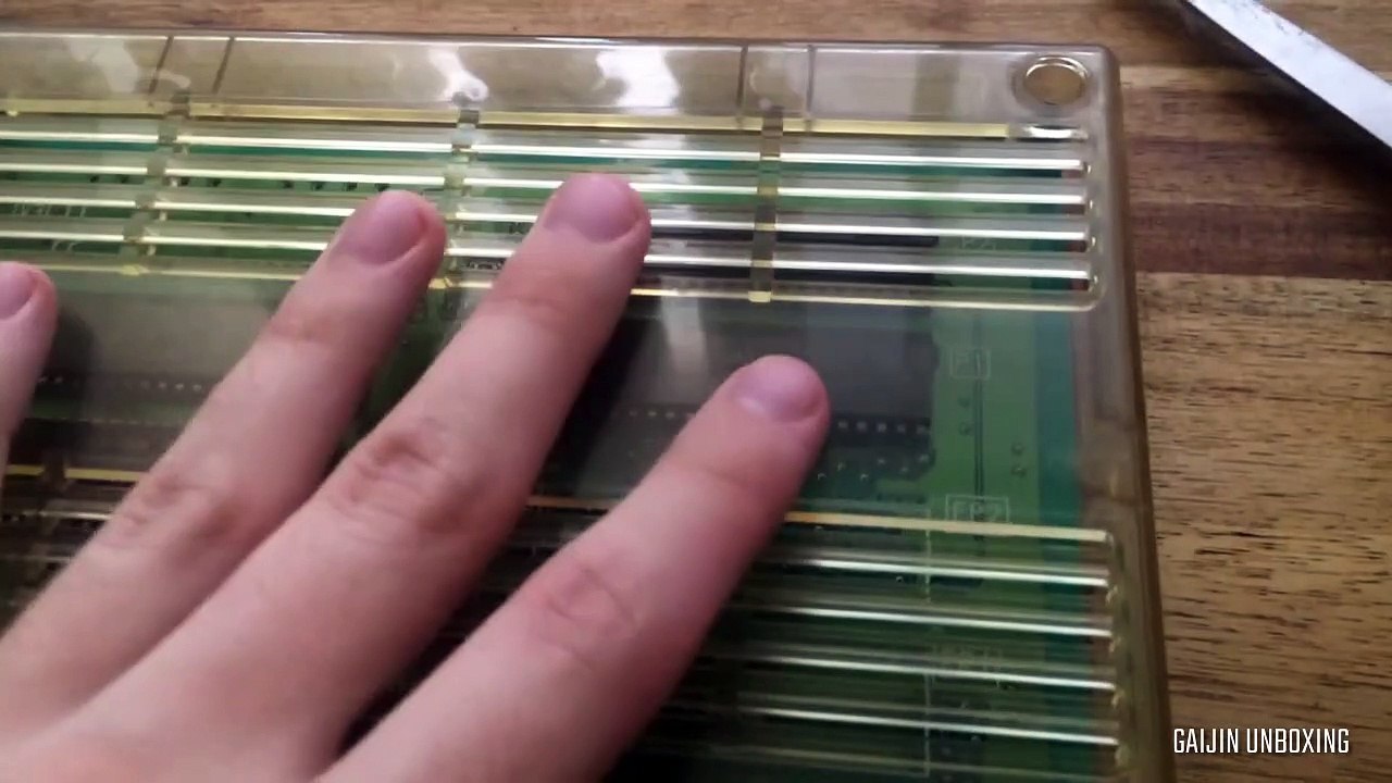 Looking at Some Neo Geo MVS Cartridge Games (SNK)