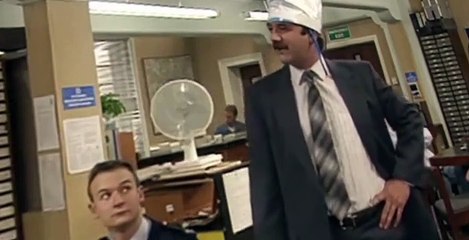 The Thin Blue Line S02 E02