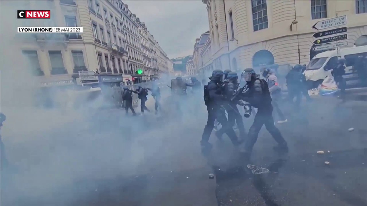 Lyon : un CRS blessé lors d'une manifestation témoigne