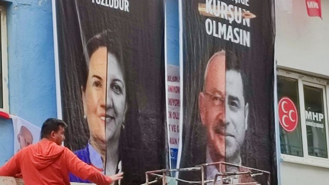 Kara propagandaya seçim kurulu ayarı, o afişler kaldırdı