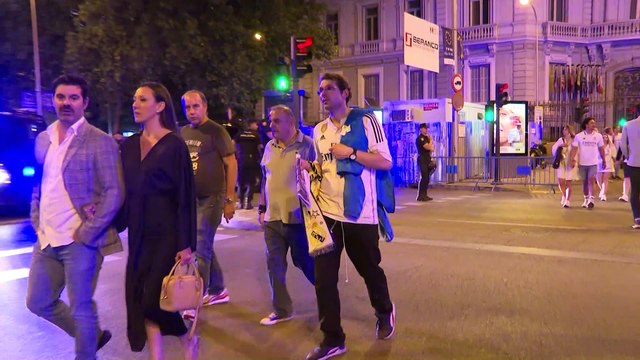 Los madridistas celebran el triunfo de la Copa del Rey en Cibeles