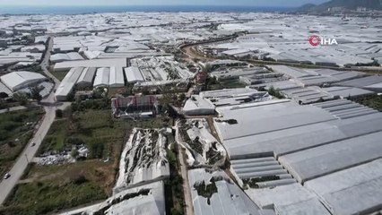 Скачать видео: Anamur'daki hortum evleri savaş alanına çevirdi