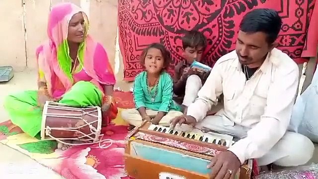 राजस्थान की बच्ची के ‘कंठी पर मोर बोले, पर या बनड़ी ना बोले’ गाने ने सोशल मीडिया पर मचा दिया तहलका
