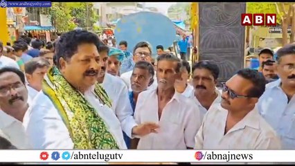 వైసీపీ ఎమ్మెల్యేలొస్తున్నారు జాగ్రత్త....! | GadapaGadapaku Program Special Story | ABN Telugu