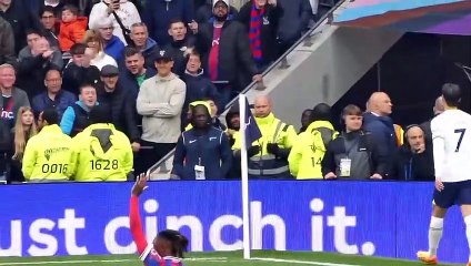 Crystal Palace supporter made a racist gesture towards Son Heung-min.