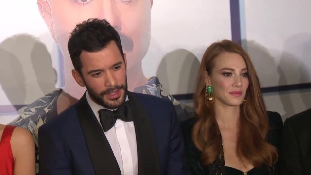 Afluencia famosa ❤️ al estreno de la película -Happiness Time-, protagonizada por Elçin Sangu y Barış Arduç