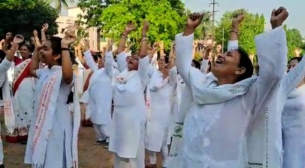 নীরোগ থাকতে সর্বদা হাসুন, বিশ্ব হাসি দিবসে এই হোক অঙ্গীকার  | Oneindia Bengali